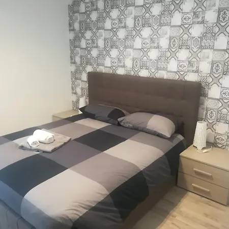 Alojamento de Acomodação e Pequeno-almoço Murena & Roma